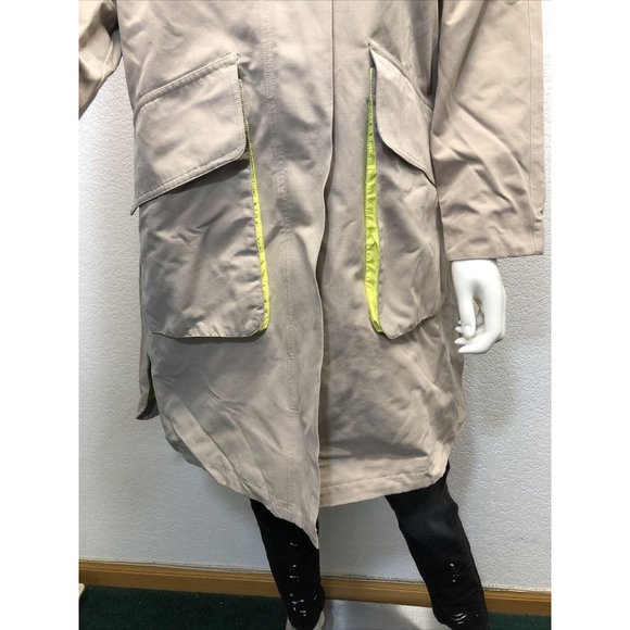 NEW- Women's Windbreaker/Rain Jacket Size Small. E - Picture 4 of 7